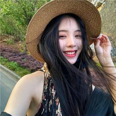 轻轻拂过